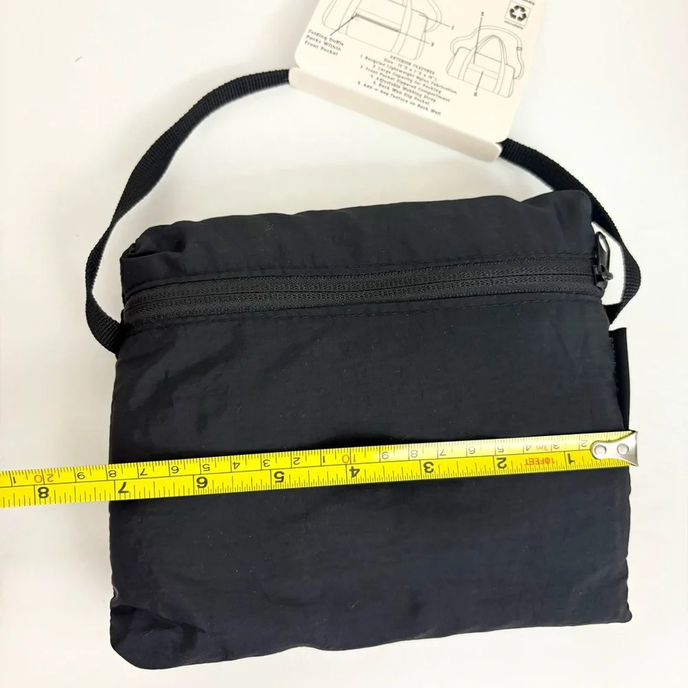 NWT Boarding Pass Black Packable Travel Lightweight Duffel Bag New With Tags
